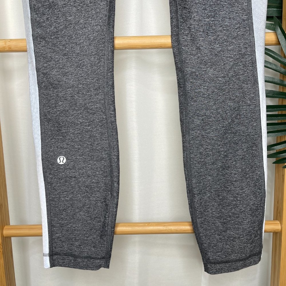 Lululemon Grey Silver Light Speed Tight Leggings Pants Size CAN 6 AUS 10 Active - Picture 9 of 12